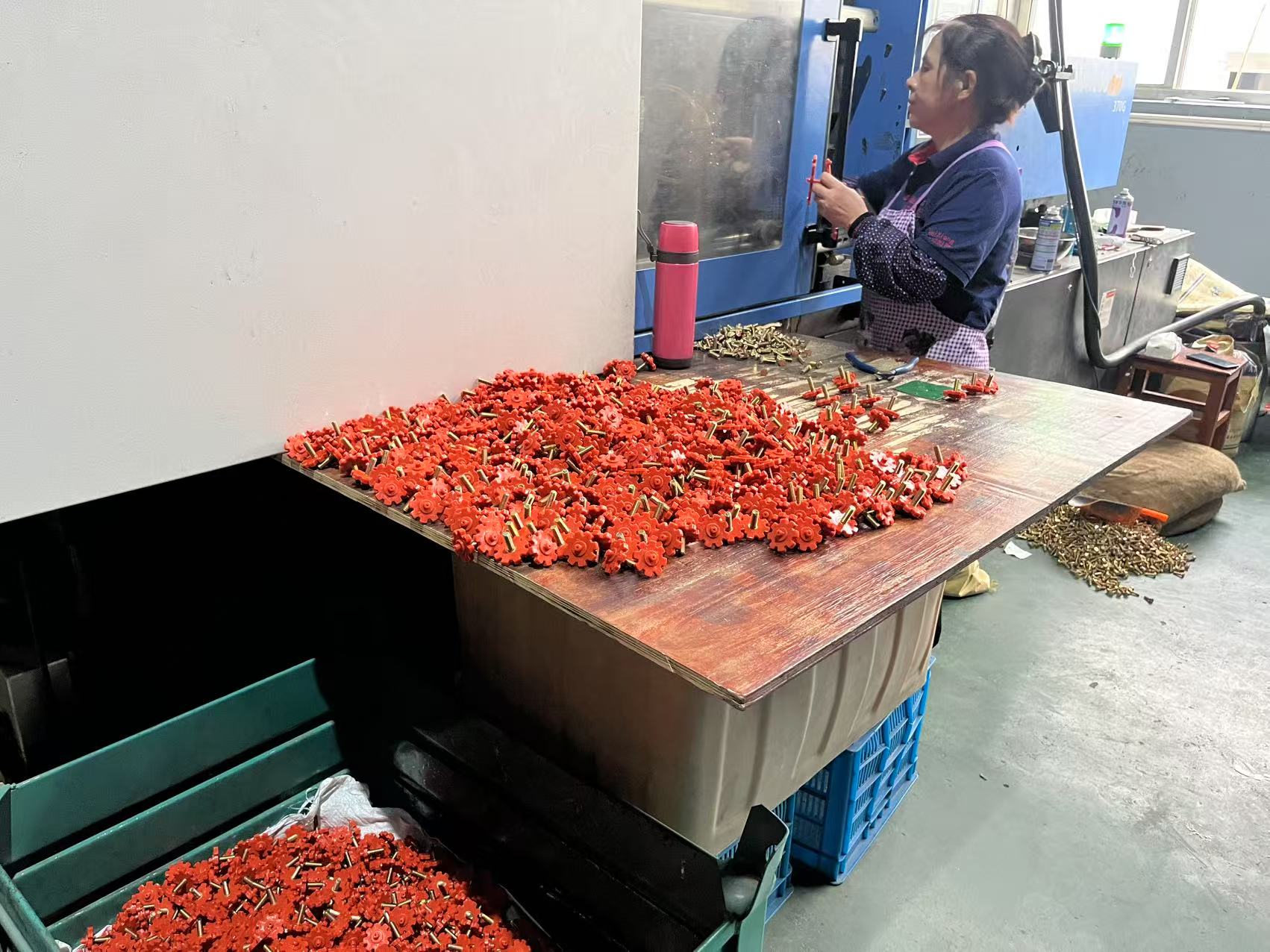 Support arm system and Leveling caster production site