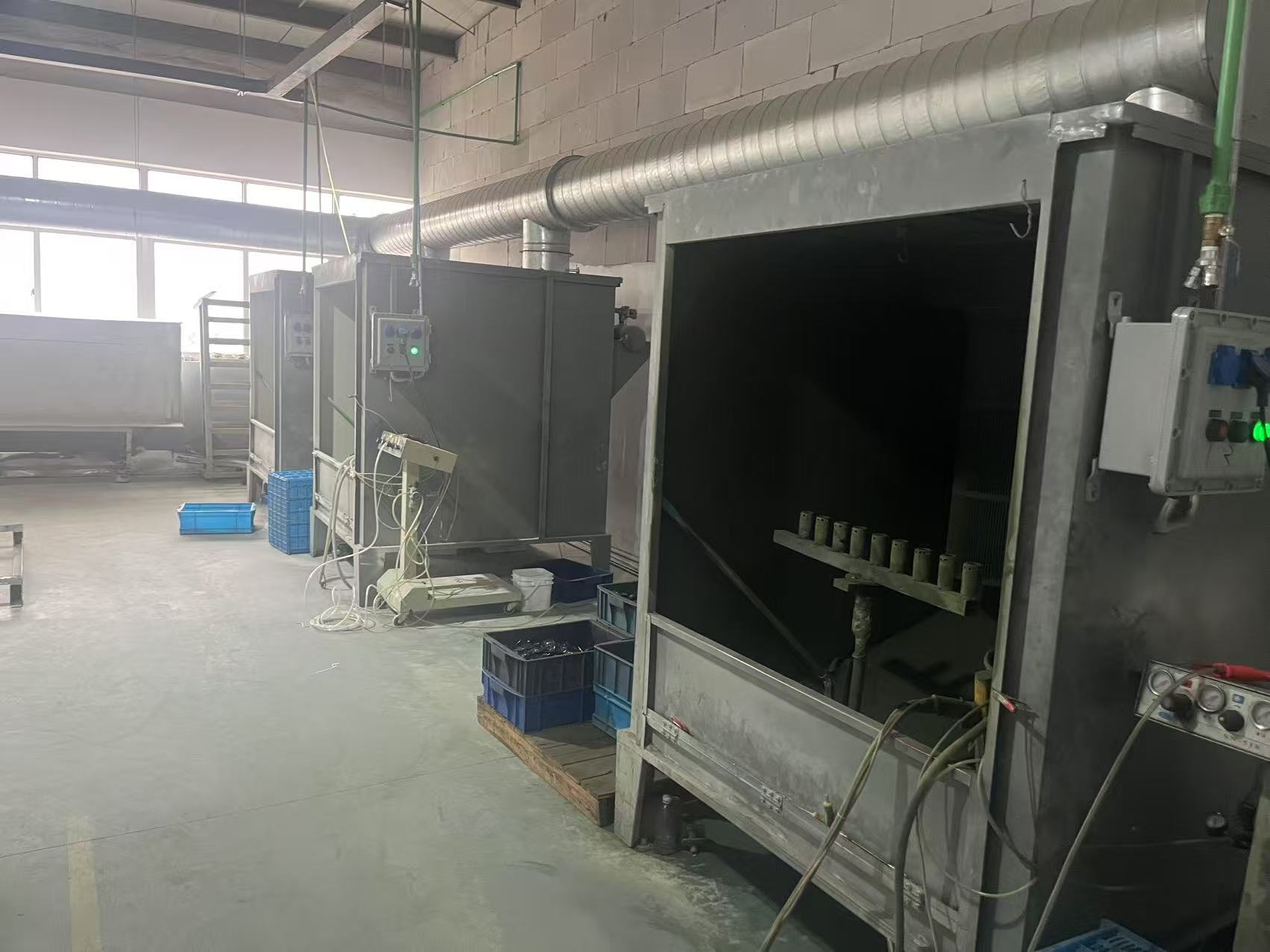 Support arm system and Leveling caster production site